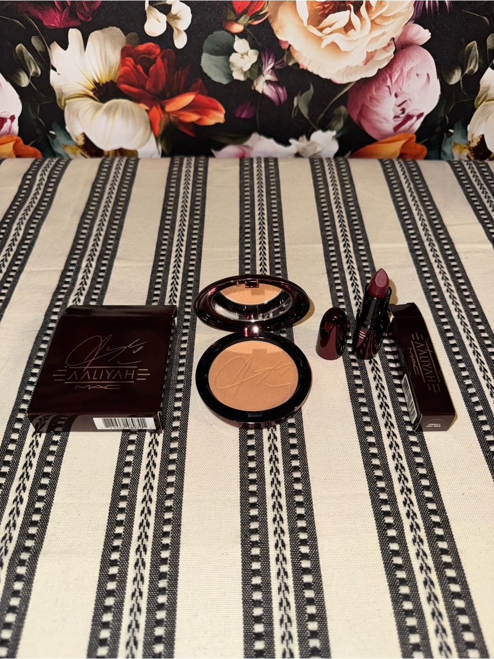 MAC x Aaliyah Collection ‘More Than A Woman’ Lipstick & ‘Baby Girl’ Compact- NIB